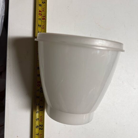 CBZ)‎ Tupperware Sheer Smooth 758 Condiment Caddy Replacement Container 733 Lid - Picture 1 of 6